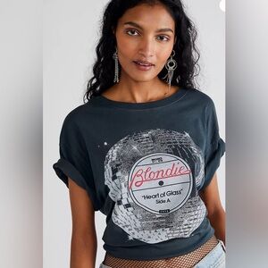 Anthropology Letluv Blondie Heart of Glass Tshirt-Size large. NWT